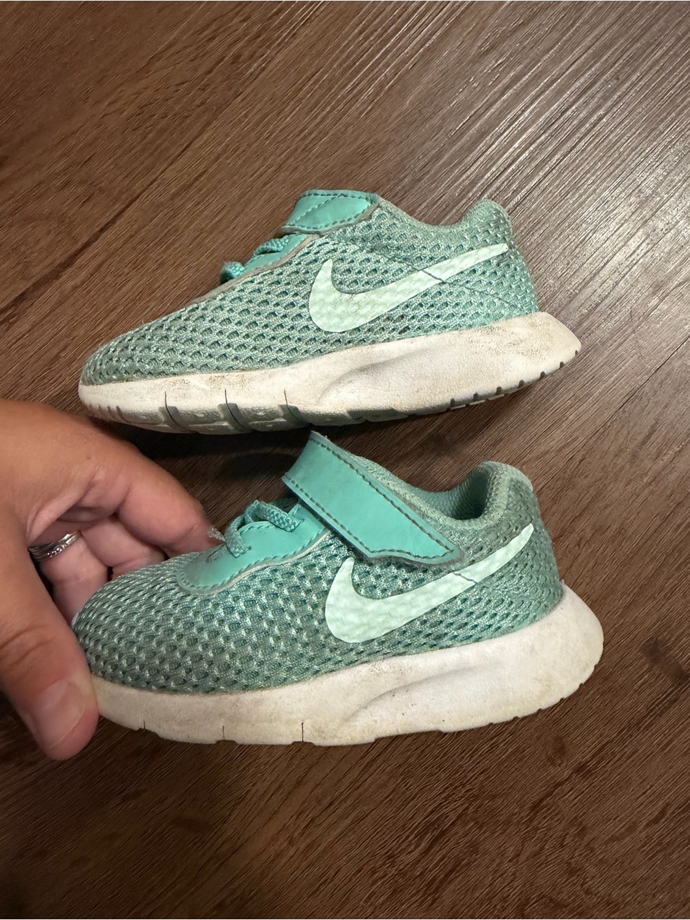 Nike Kids' Mint Green Lightweight Mesh Sneakers